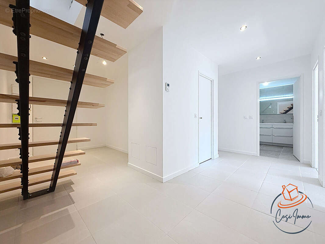 Appartement à BELLEGARDE-SUR-VALSERINE