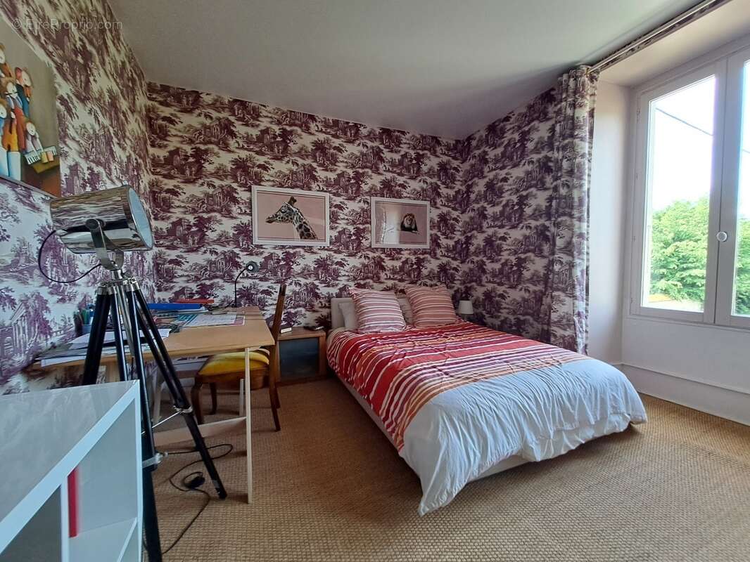Maison à LA CHAPELLE-D'AUNAINVILLE