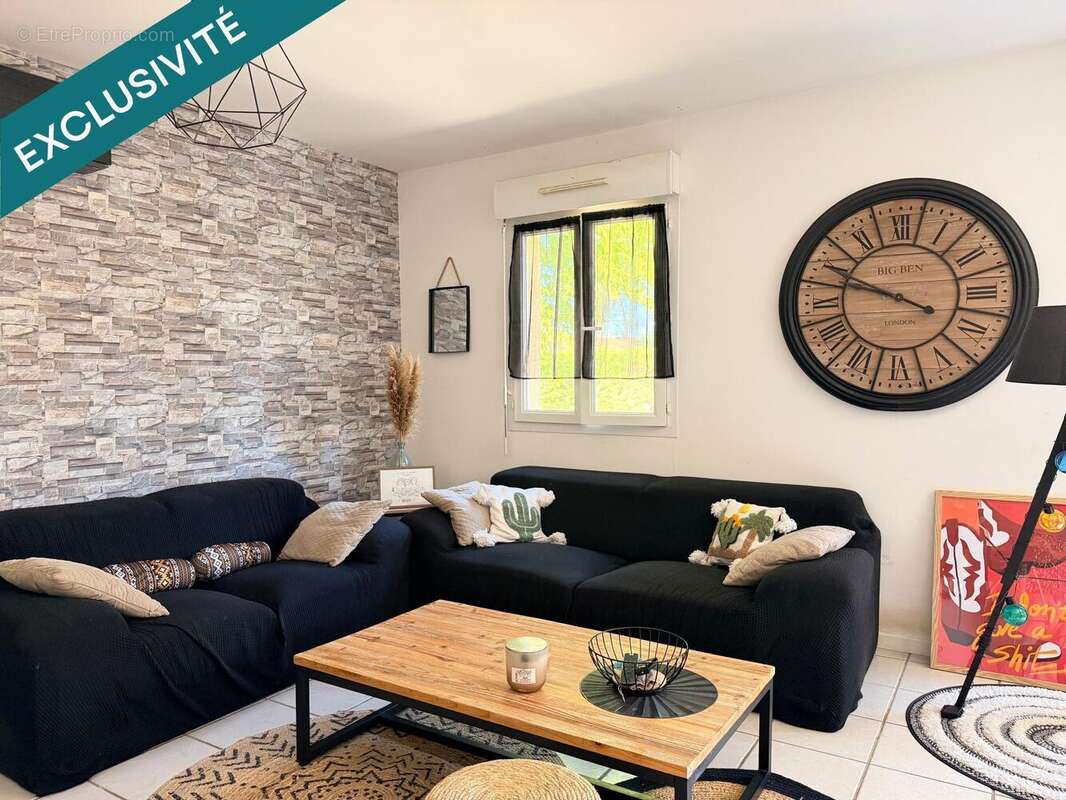 Maison 115 m² à Bussac-Foret  - photo 3
