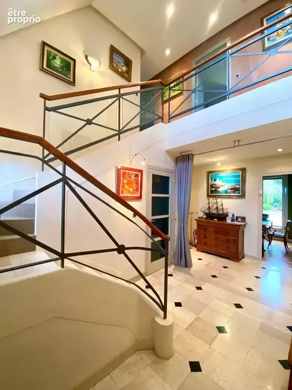 Trégueux Élégante propriété familiale de 269 m² au coeur d'un écrin de verdure - photo 9