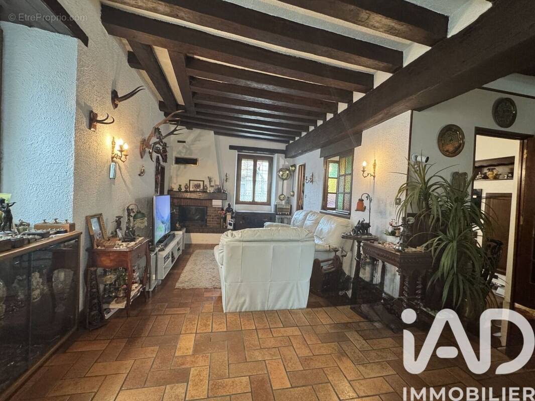Photo 1 - Maison à MONTIGNY-LE-GANNELON