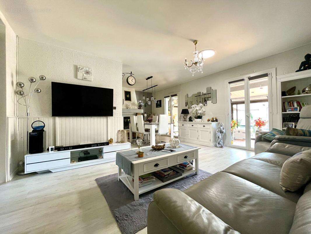 Maison à SAINT-JEAN-D&#039;ILLAC