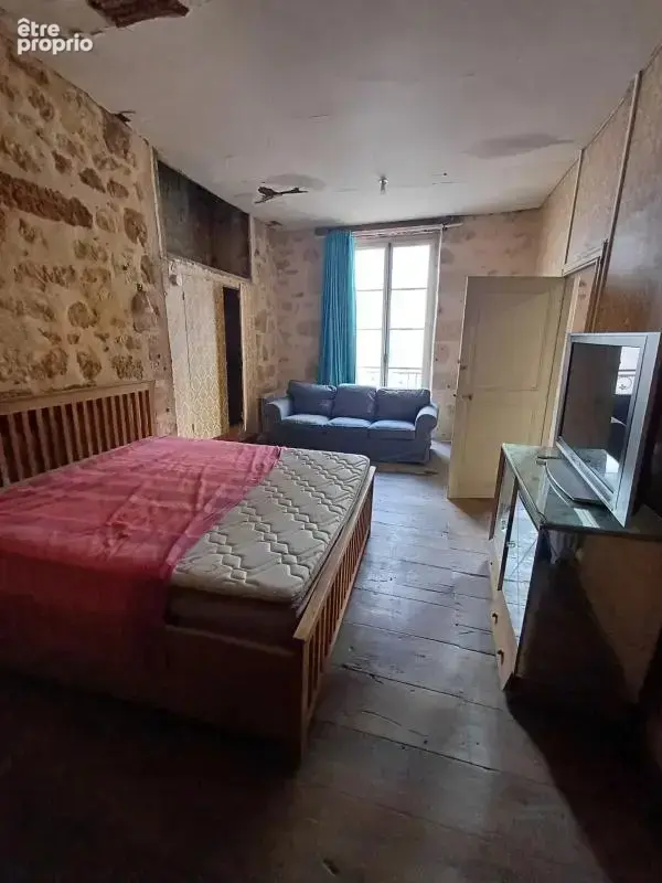 Grande maison de caractère - avec jardin et boutique à Thiviers - photo 10