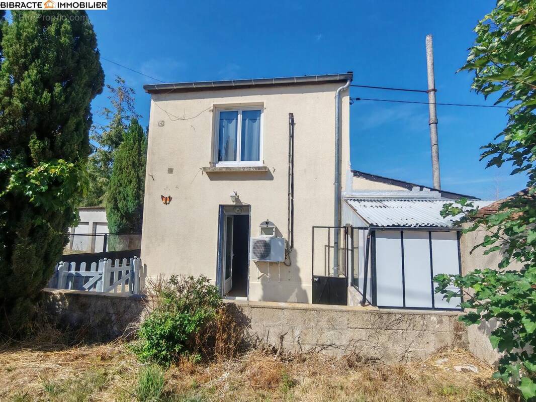 Maison à LUZY