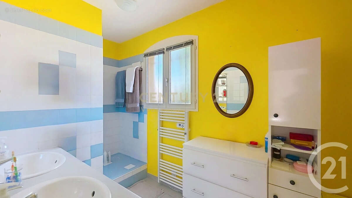 Maison 185 m² à Saint-Jean-De-Vedas  - photo 14