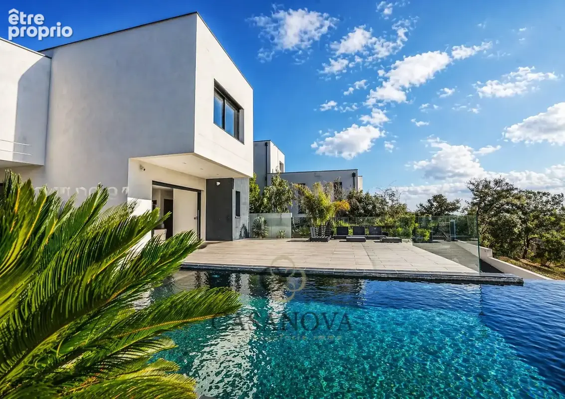 Villa moderne de 250 m² à Saint Gely-du-fesc sur 1150 m² de terrain - photo 3