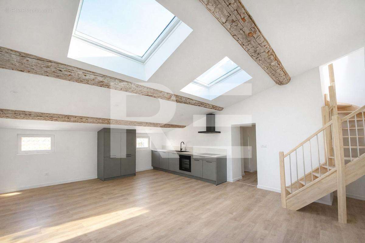Appartement à NIMES