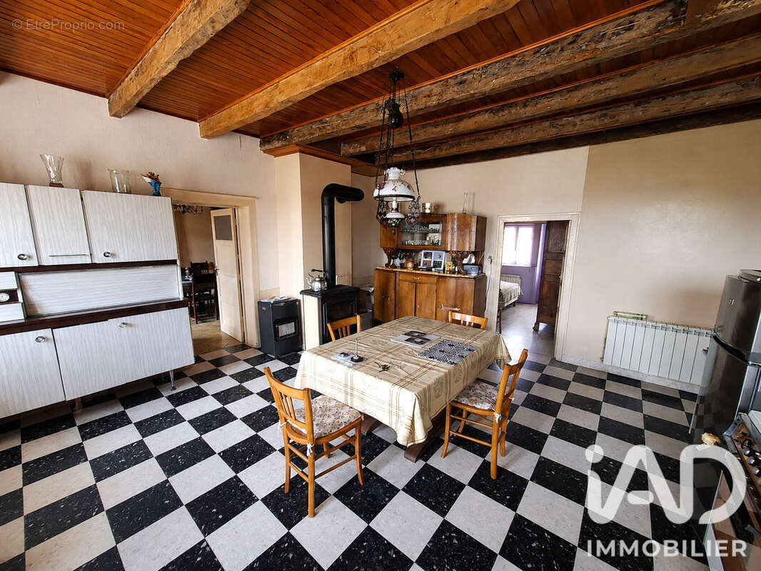 Maison 119 m² à Fretterans  - photo 4