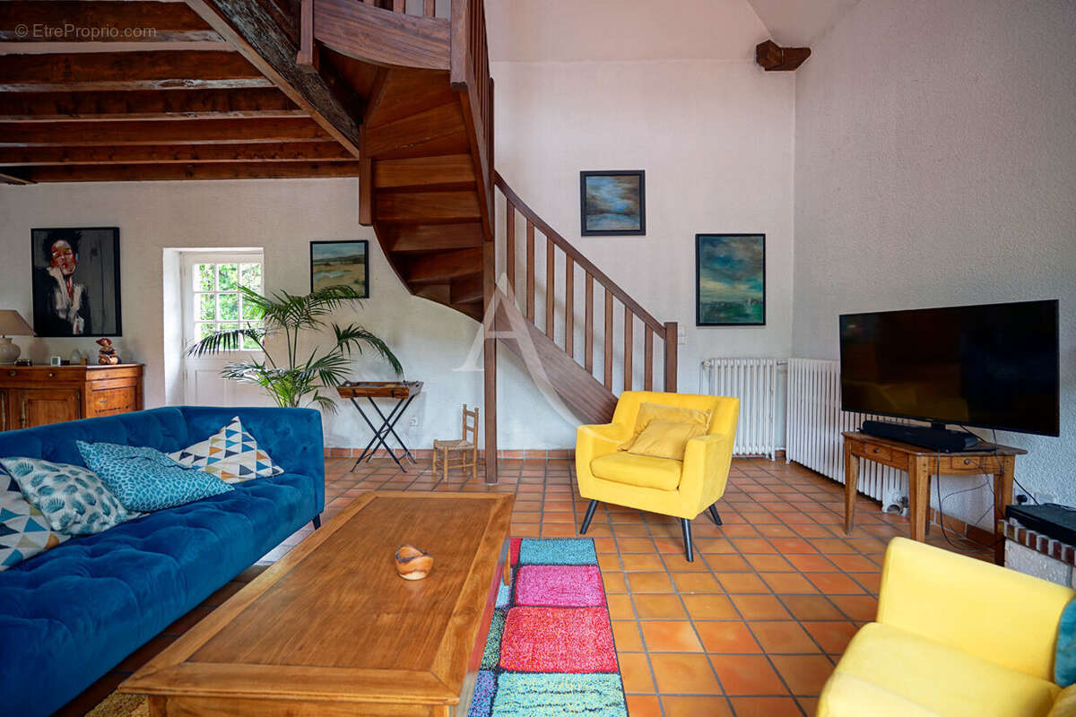 Maison à SAINT-JEAN-DE-BRAYE