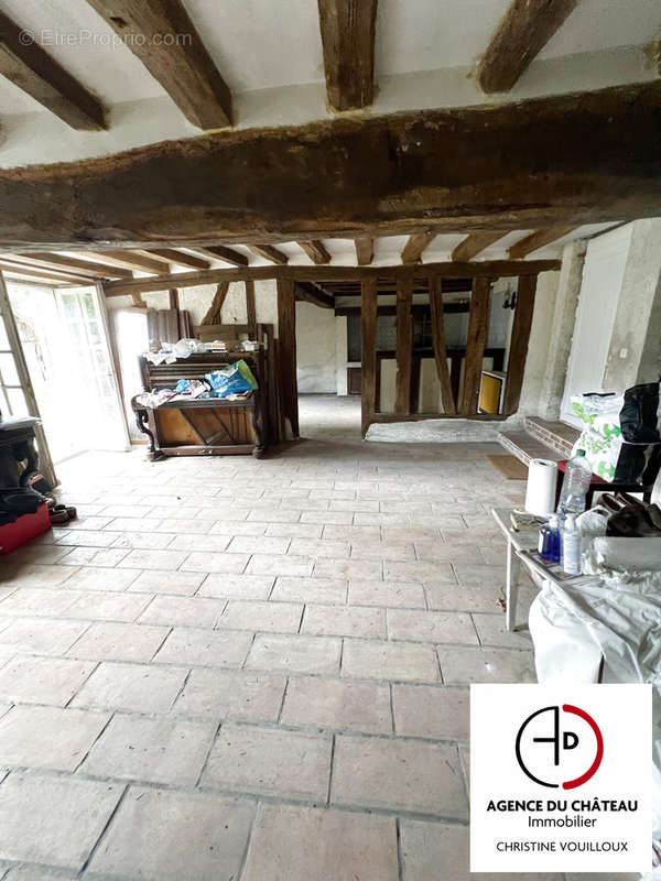 Maison à LES BORDES