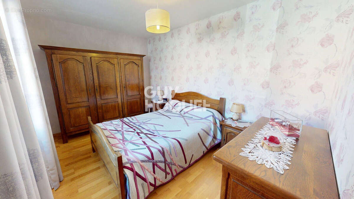 Maison à BRIIS-SOUS-FORGES