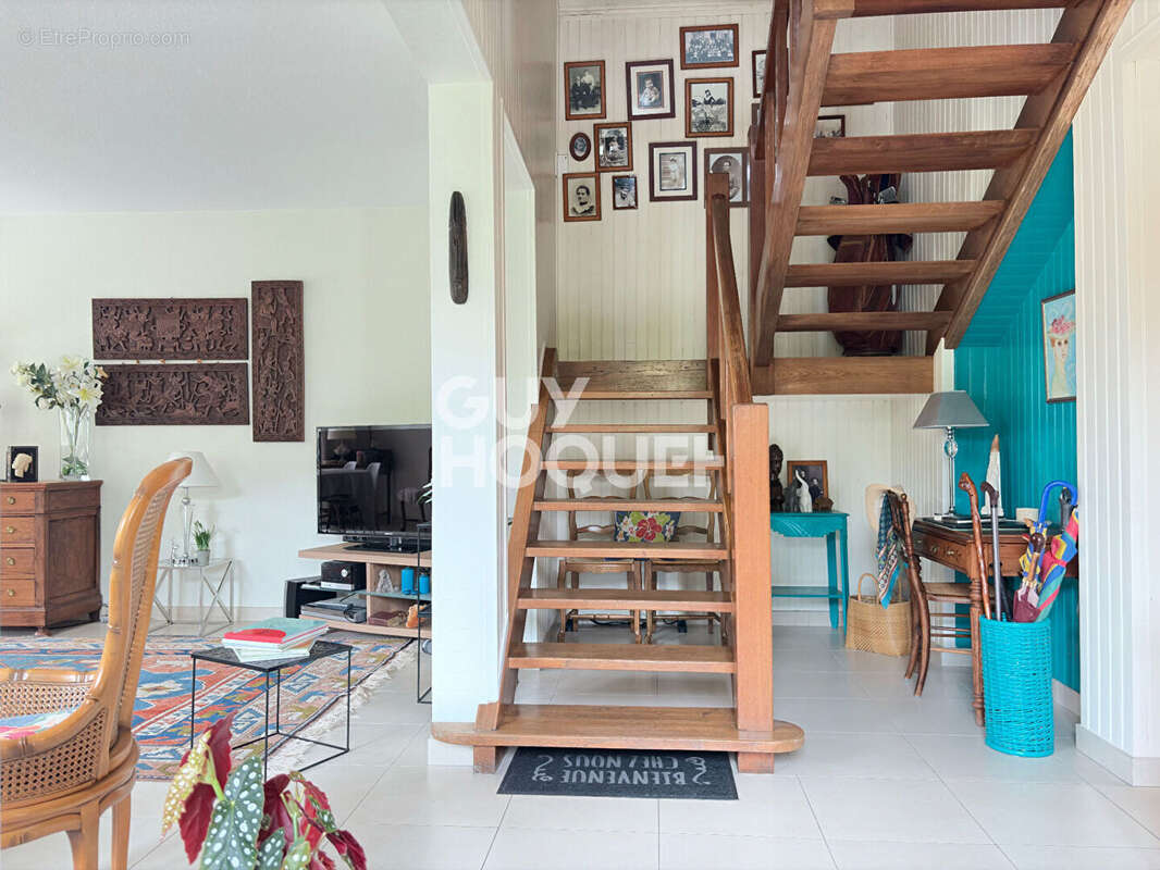 Maison à SAINTRY-SUR-SEINE