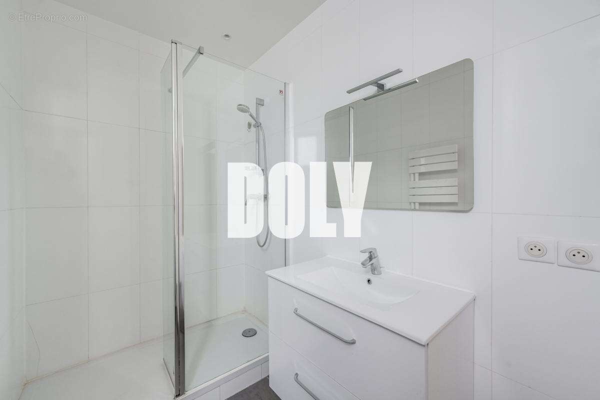 Appartement à PARIS-2E