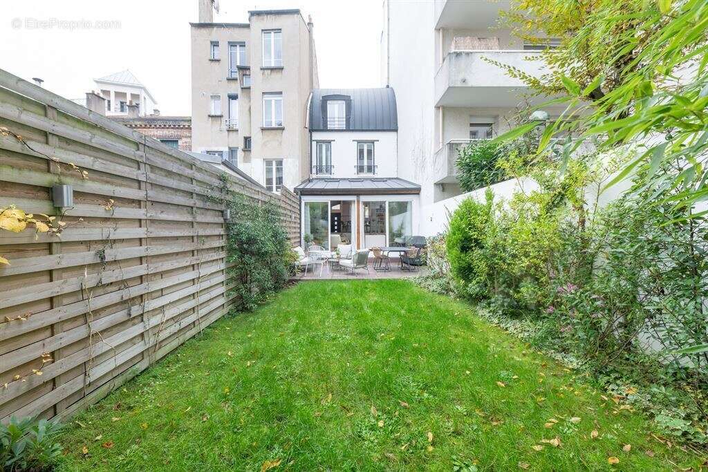 Maison à PUTEAUX