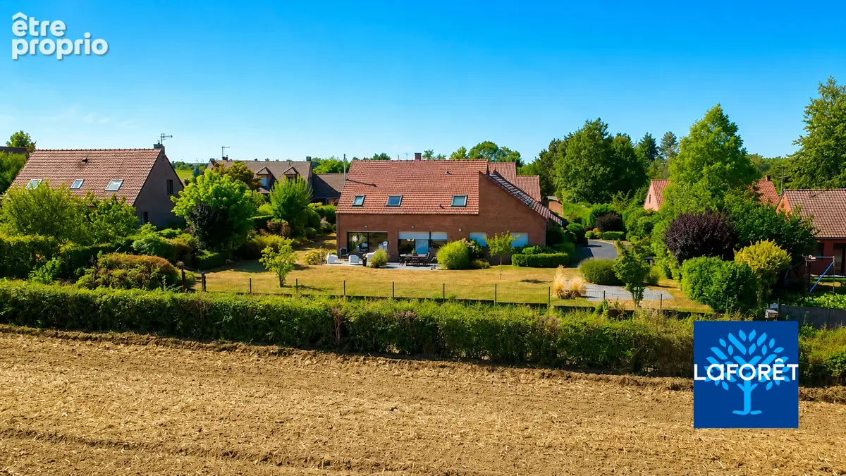 Maison d'architecte 180 m² à Sebourg - photo 4