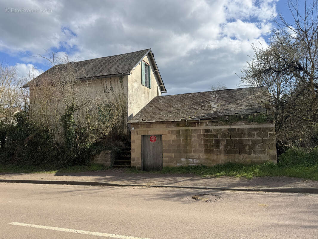 Maison à CORBIGNY