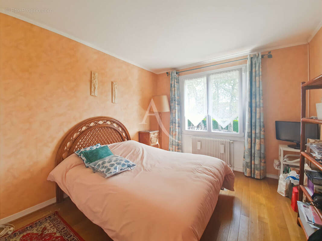 Maison à OINVILLE-SUR-MONTCIENT