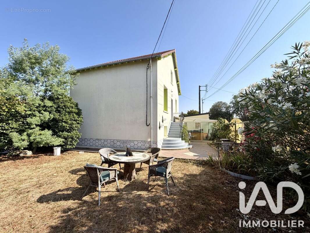 Maison 76 m² à Chatellerault  - photo 4