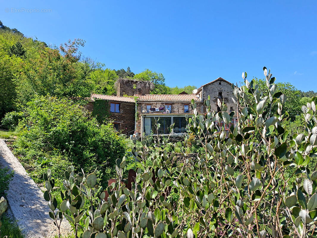 Maison à SAINT-MARTIN-DE-BOUBAUX
