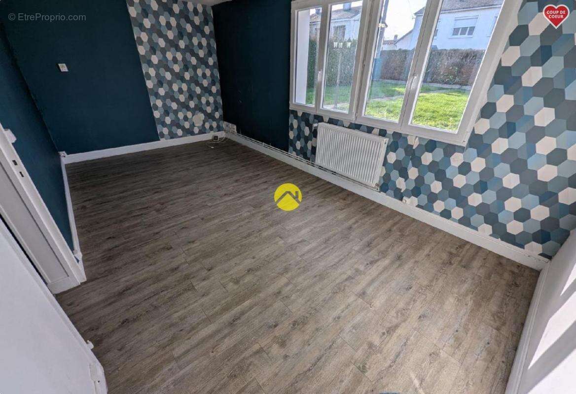 Maison à SAINT-DOULCHARD