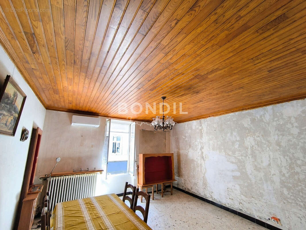 Appartement à PERTUIS