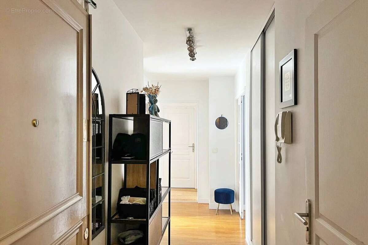 Appartement à SAINT-MAUR-DES-FOSSES