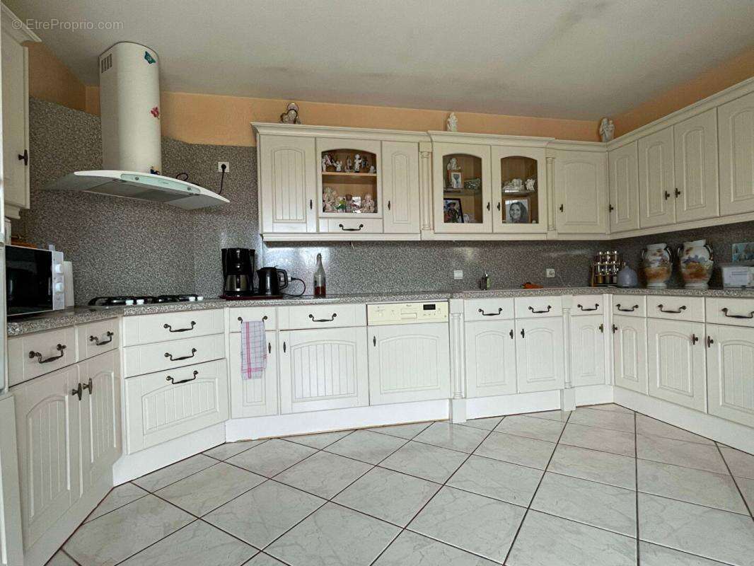 Maison à SAINTE-AGATHE-LA-BOUTERESSE