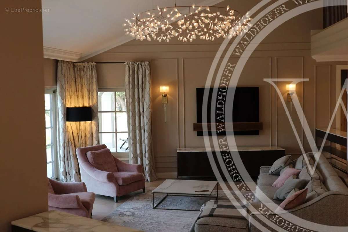 Maison à ROQUEBRUNE-CAP-MARTIN