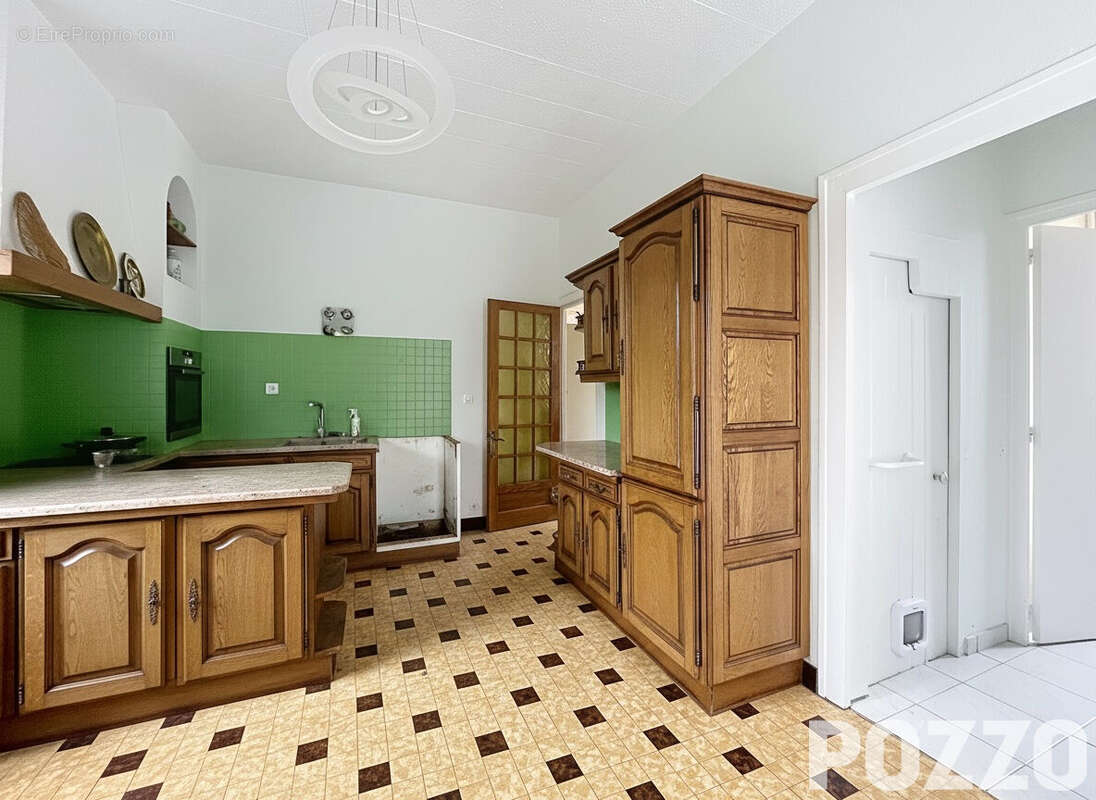 A vendre Maison de caractère  8 pièces terrain 4 404 m2  Douvres-la-Délivrande 14440 - photo 5