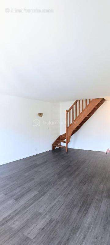 Spacieux duplex 2 chambres et box proche gare et centre ville - photo 4