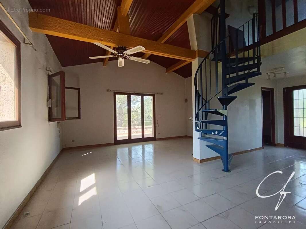 Appartement à SAINT-PAUL-EN-FORET