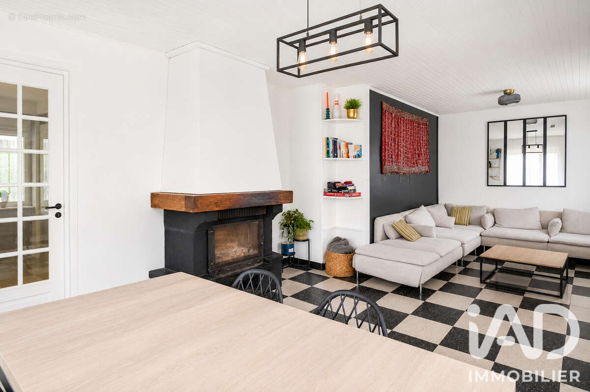 Maison 106 m² à Sacy-Le-Grand  - photo 4