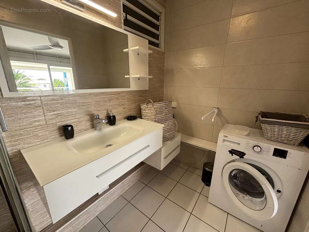 Appartement à LES TROIS-ILETS