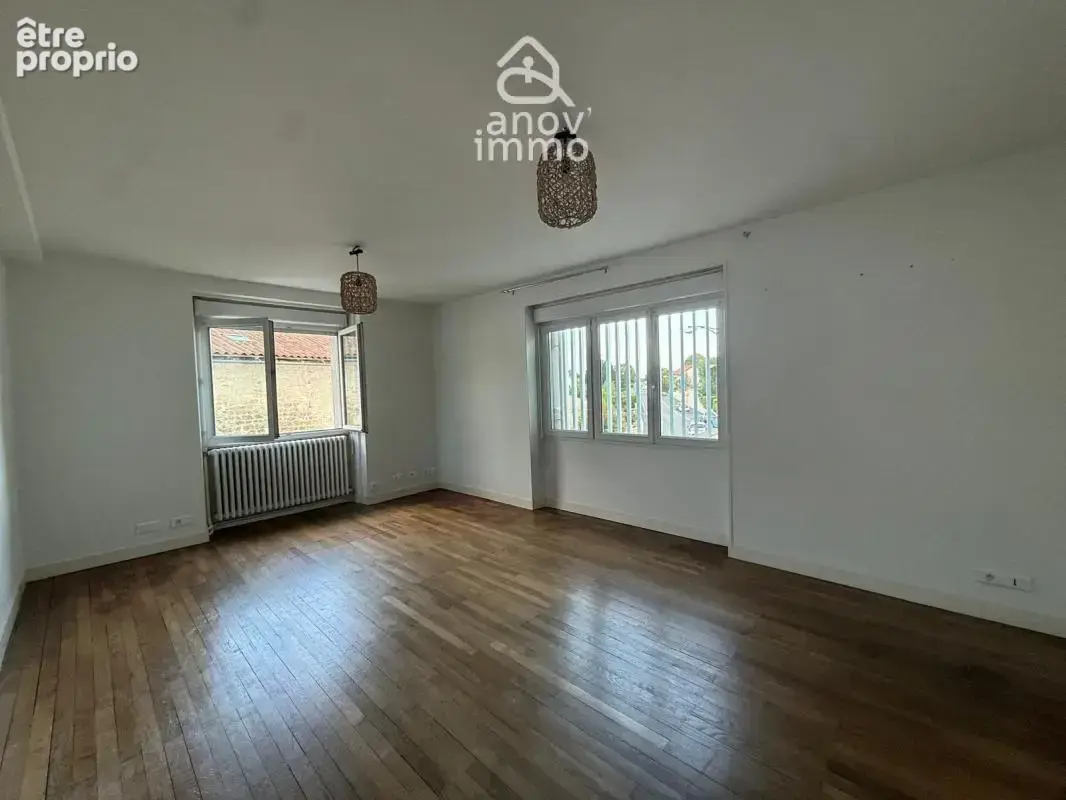 Photo Maison à L'isle-D'espagnac au prix de 126 800€