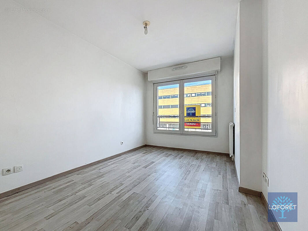 Appartement à CHILLY-MAZARIN