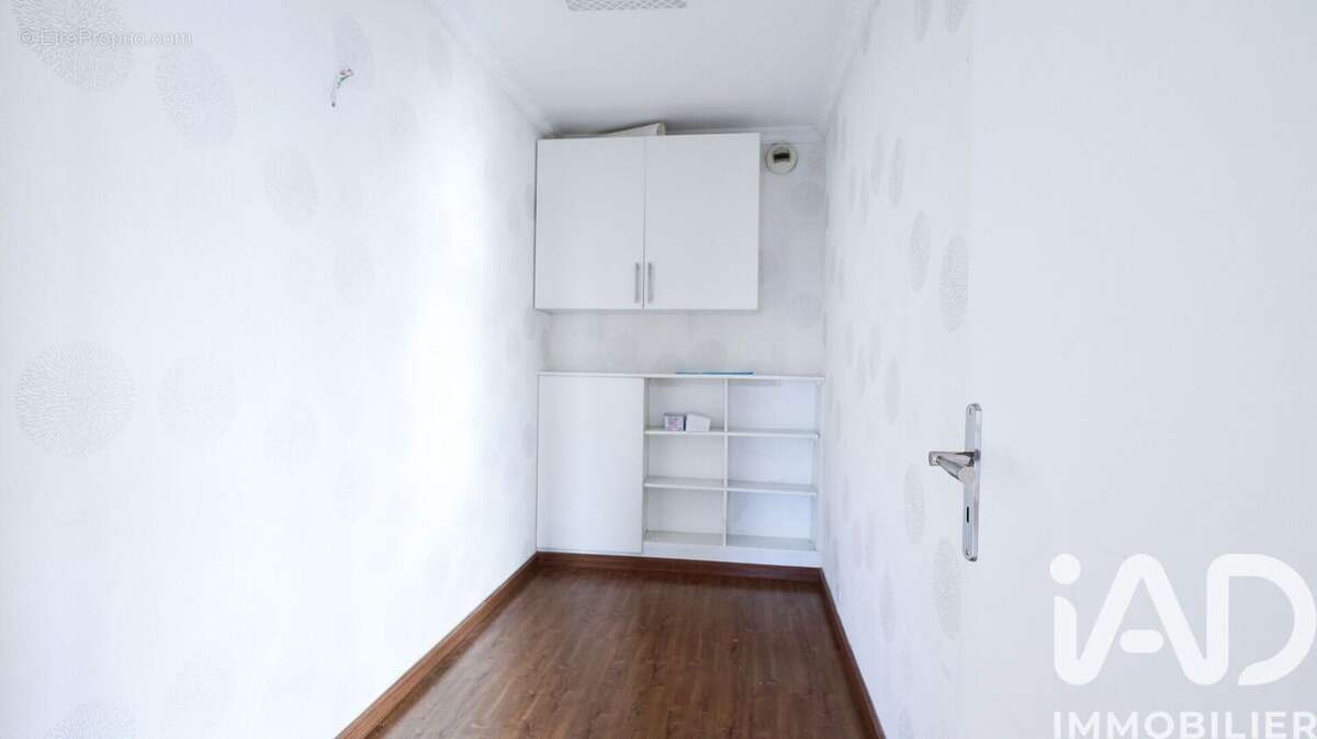 Photo 8 - Appartement à GENNEVILLIERS