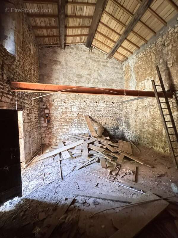 Maison à SAINTES
