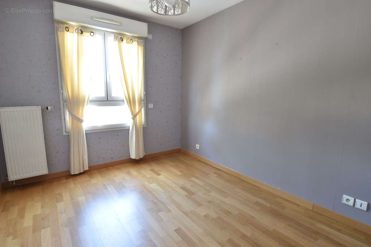 Appartement T4 de 89 m2 avec garage et cave LA ROCHE SUR FORON 74800 - photo 7