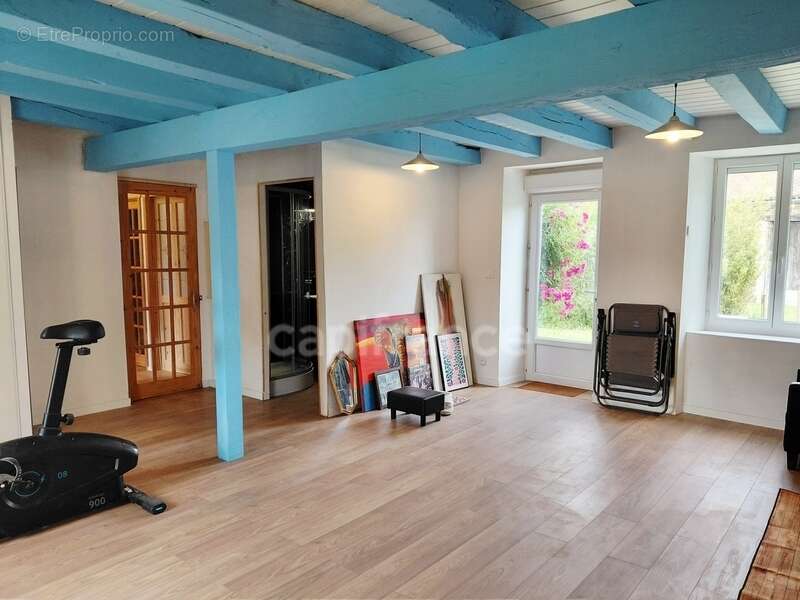 Maison en pierre 115m2 4 pièces ADRIERS (86) - photo 7