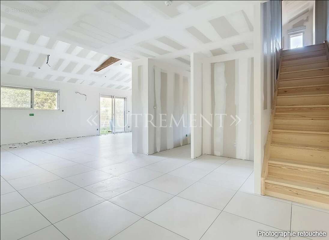 Maison à SAINT-SULPICE