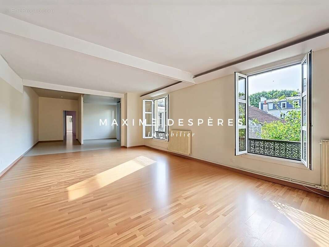 Appartement à NEUILLY-SUR-SEINE