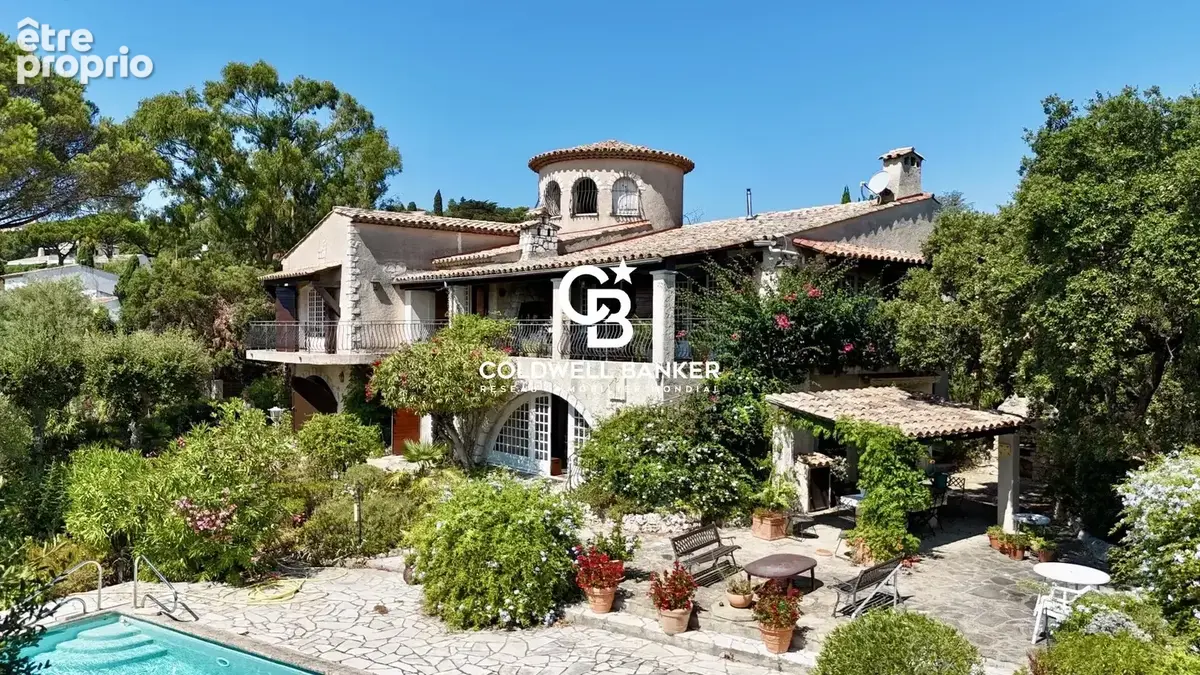 ÉLÉGANTE BASTIDE PROVENÇALE Au cœur du Golf de Beauvallon – Grimaud - photo 9