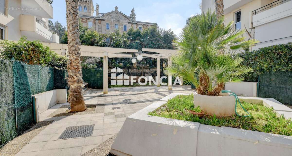Appartement à MARSEILLE-8E