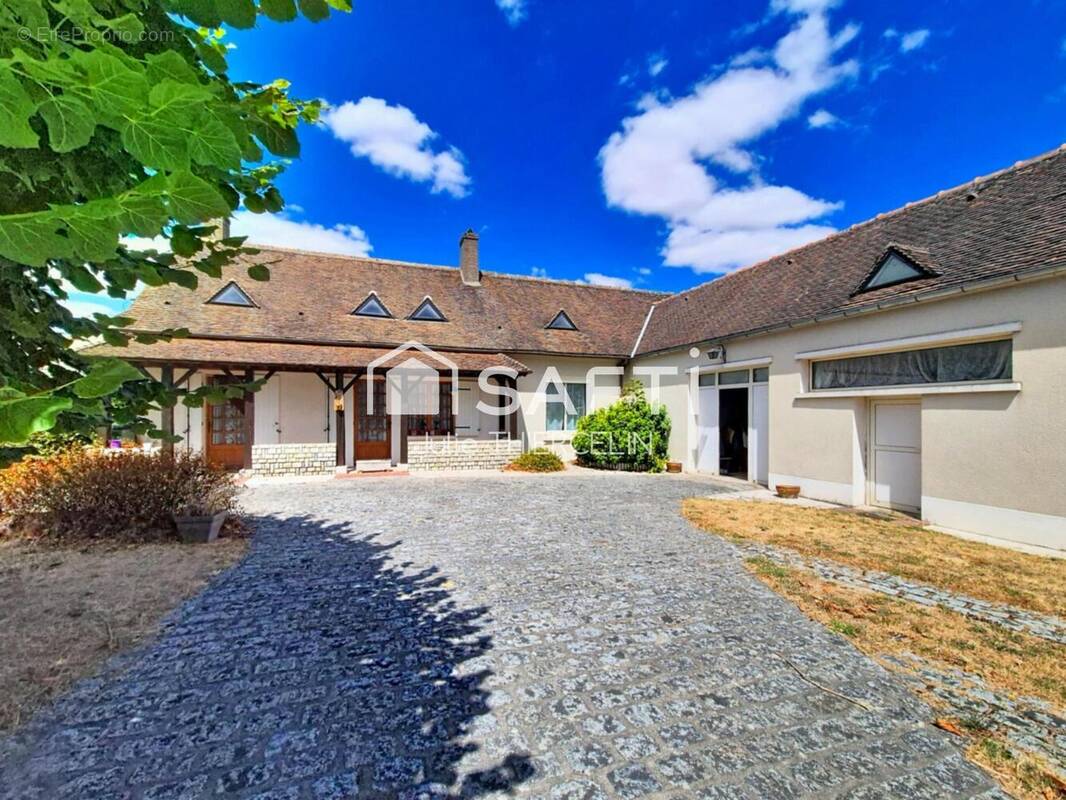 Photo 1 - Maison à CHAMBON-LA-FORET