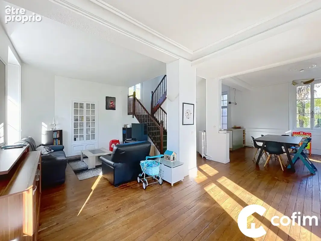 Maison 8 pièces 175 m² à vendre à Pau (64000) - photo 2