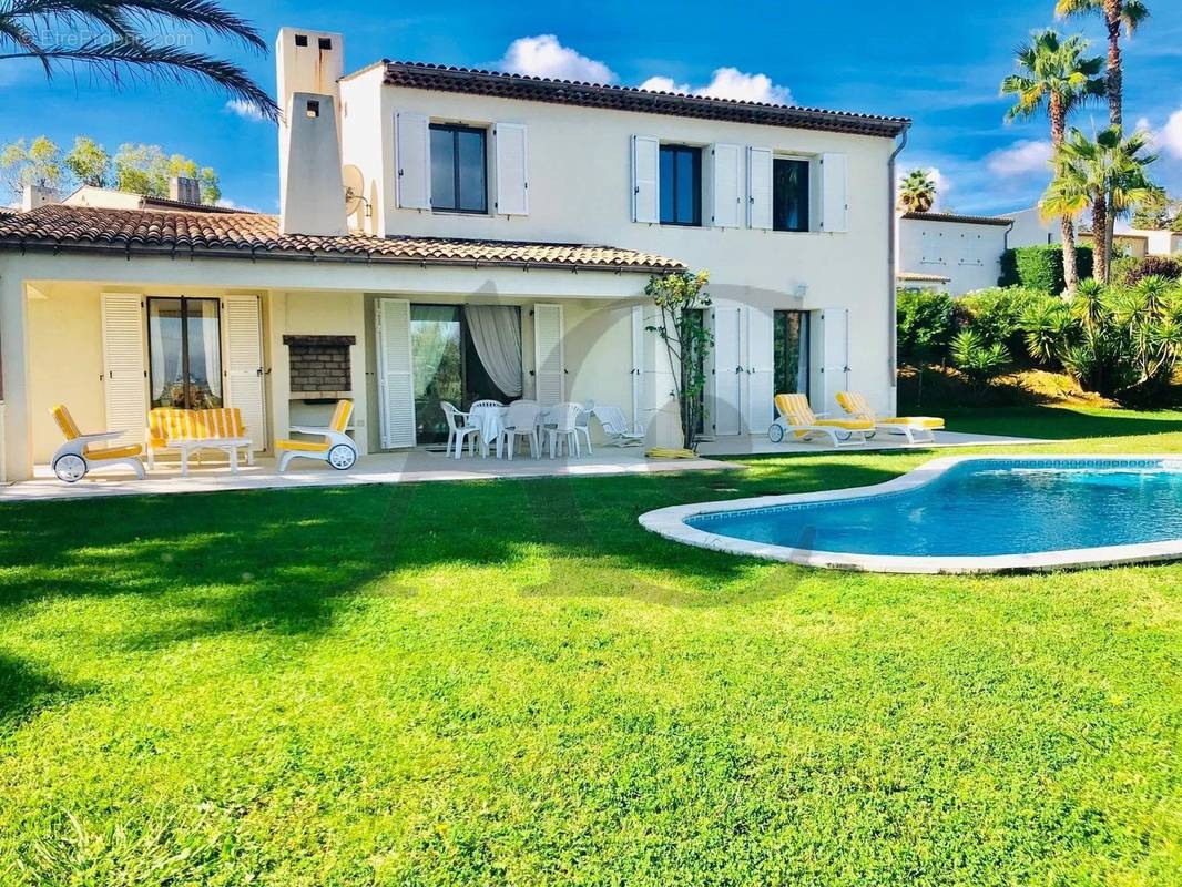 Maison à VILLENEUVE-LOUBET