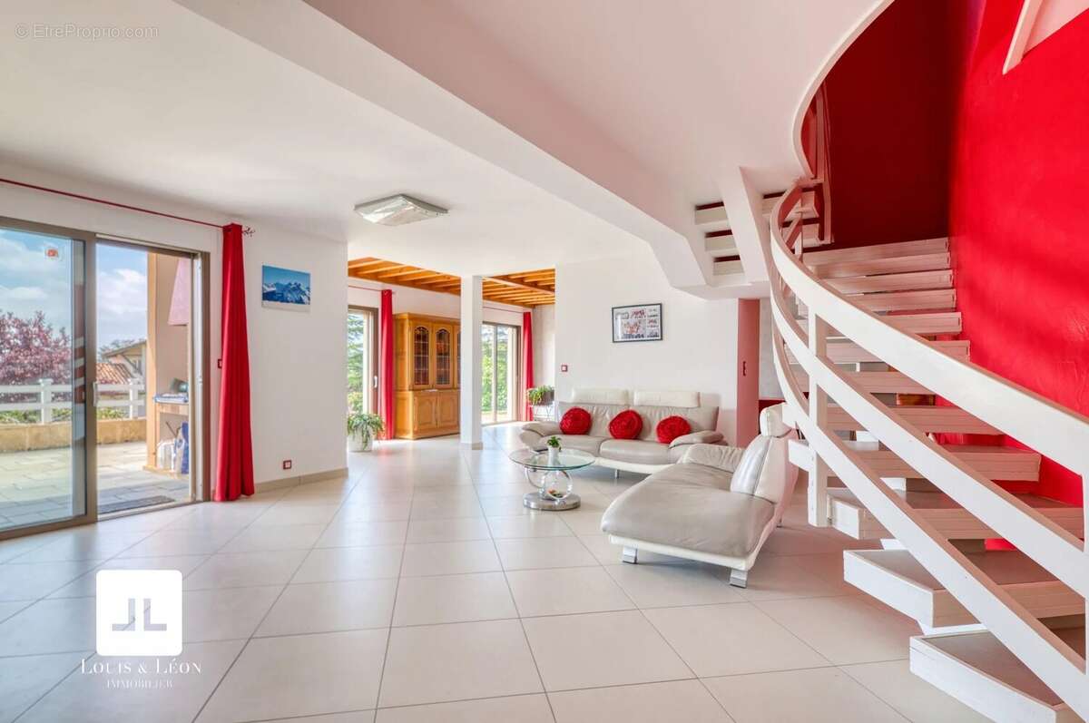 Maison à MARCY