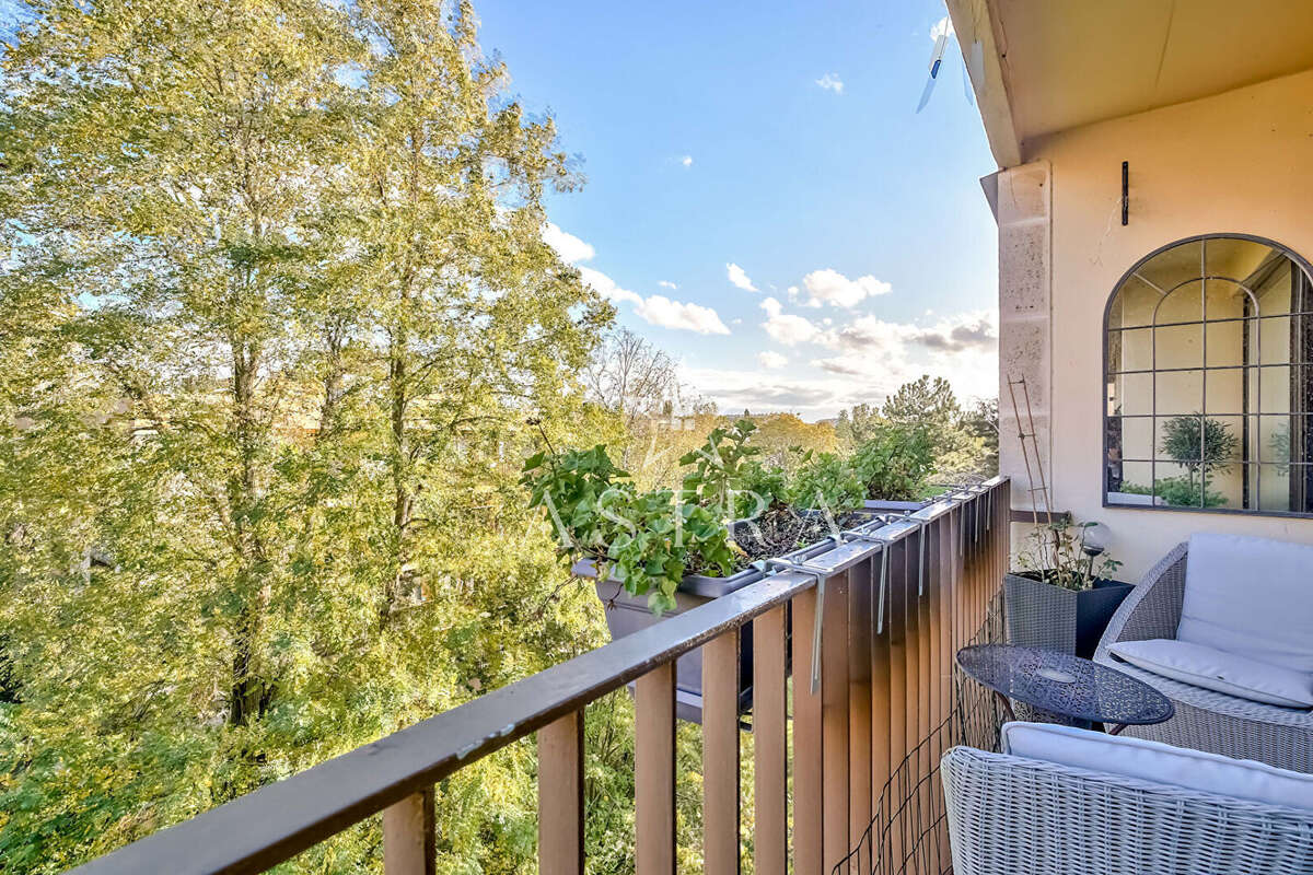Appartement à FRESNES