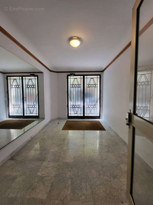 Appartement à PARIS-19E