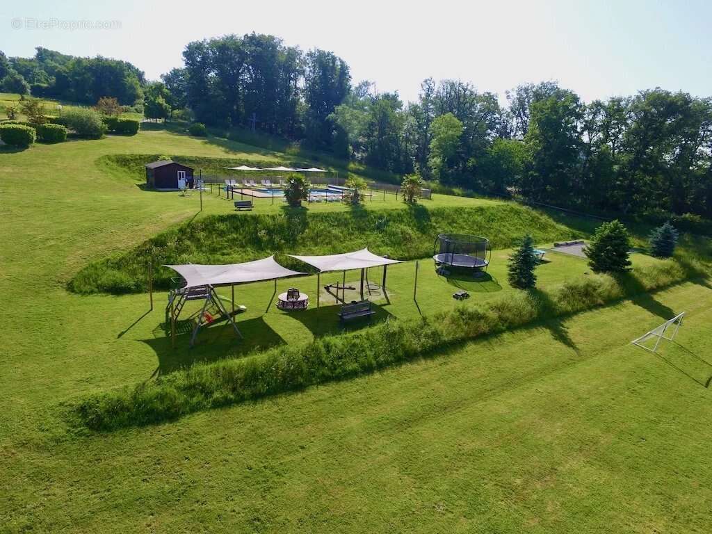 Maison à AVAILLES-LIMOUZINE